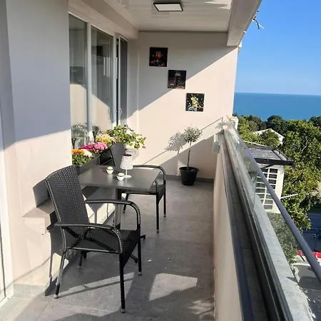 Δωμάτια σε οικογενειακή κατοικία Kolevi Sea Garden Retreat Βάρνα
